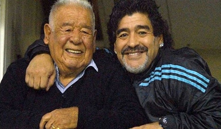 E’ morto Don Diego Maradona, papà del pibe de oro
