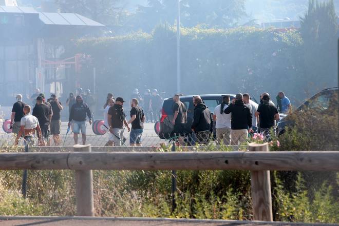 Caos e tensione in Francia: scontri tra ultras del Napoli e quelli del Nizza