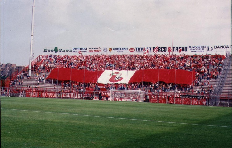 TURRIS – Manzo: “Il nostro primo obiettivo resta la salvezza, perciò ogni domenica giochiamo con il coltello tra i denti”