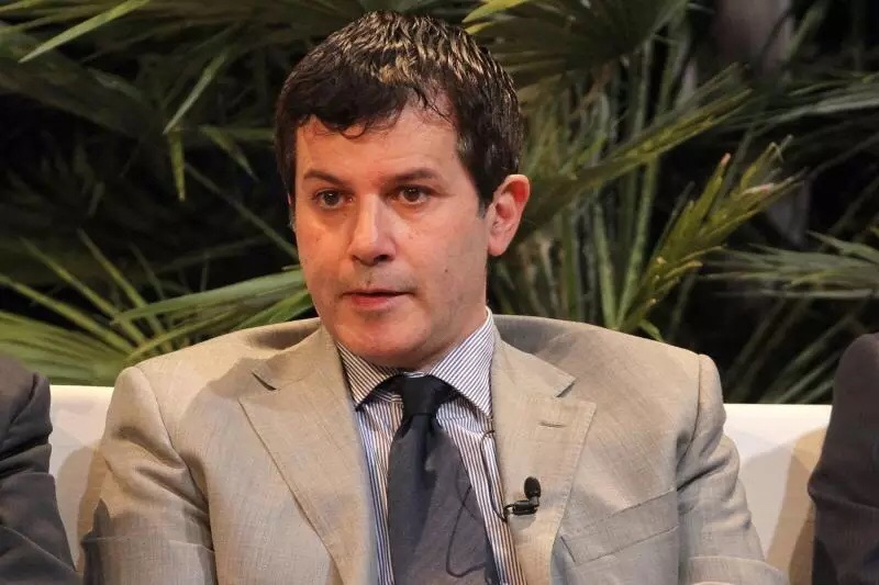 Pedullà non ha dubbi: “Super offerta in arrivo! Il Napoli fiuta l’affare, tutto dipende da…”