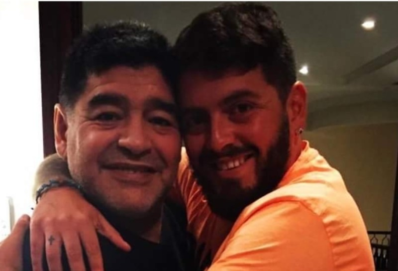 Repubblica rivela: “Il Pibe non desidera che suo nipote si chiami come lui. Maradona jr cambia il nome del figlio…”