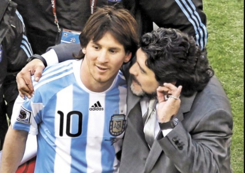 Maradona: “Se giocassi adesso, avrei più Palloni d’Oro di Ronaldo e Messi! La Pulce ha un difetto…”