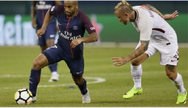 Sky – Napoli, possibile incontro con l’entourage di Lucas Moura nei prossimi giorni. Younes ha scelto…”