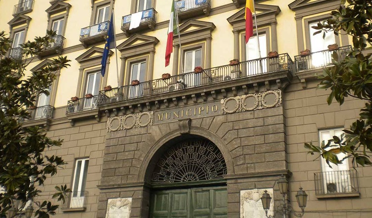 Comune, Sgambati: “Allo stadio ci abbiamo pensato noi, lui faccia vincere il Napoli”