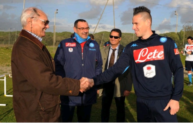 Furia Vinicio: “Quelli in bianconero è una vita che lo fanno! La Juventus ha rubato lo scudetto al Napoli! Festeggiate lo stesso…”