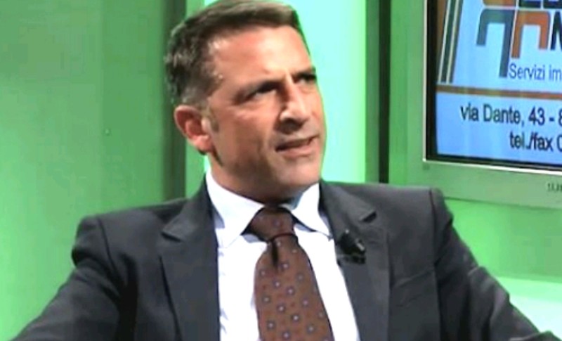 Filardi accusa: “Hanno fatto cadere il Napoli! Uno scandalo che non giochi in contemporanea alla Juve! Orsato? Scarso o in malafede…”