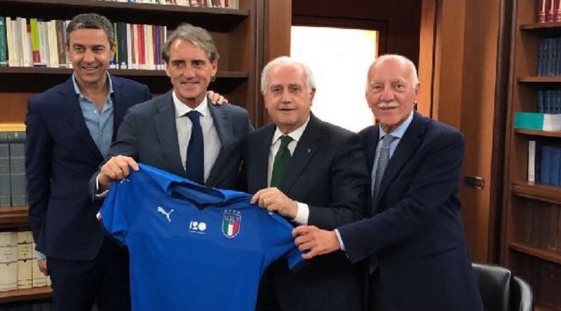 Italia, Mancini annuncia la formazione prima del match contro l’Olanda. Ci saranno Insigne e Jorginho