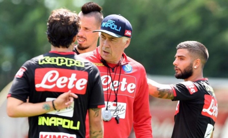 Gazzetta – Napoli-Liverpool, Ancelotti rivoluziona l’attacco: le probabili scelte