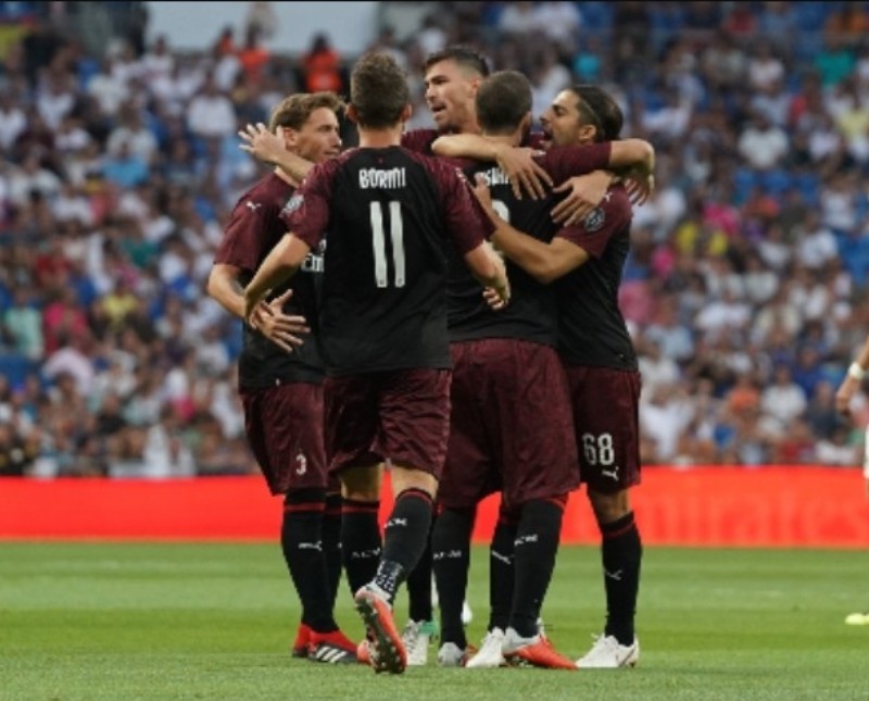 Il Milan come il Real, alloggerà a Palazzo Caracciolo. Il Comune, ordinanza di traffico speciale…