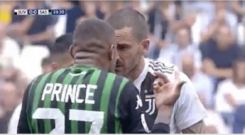 VIDEO – Juve, Bonucci riprende le vecchie abitudini: si tuffa e si infuria con Boateng che…