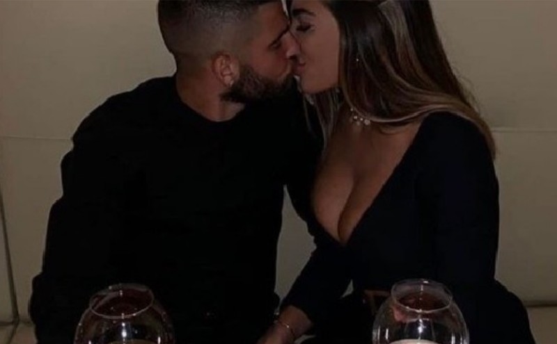 FOTO – Insigne romantico su Instagram: pubblica una foto con la moglie. Arriva il commento di Balotelli