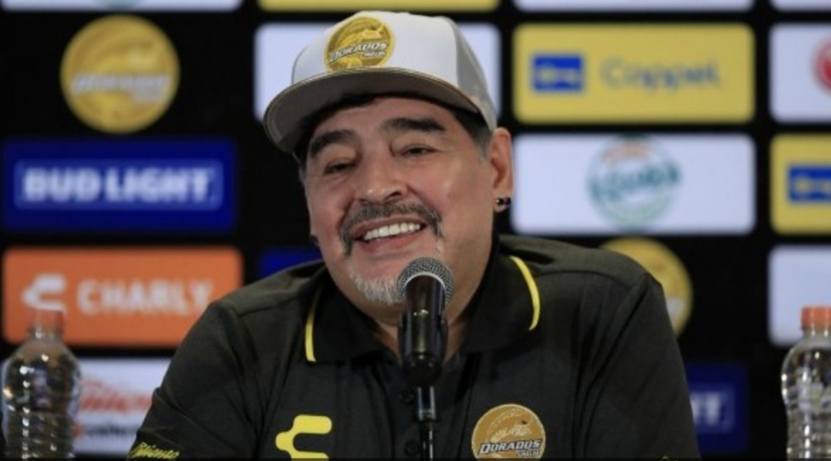 Maradona, decisione inaspettata! Un fulmine a ciel sereno: l’annuncio ufficiale