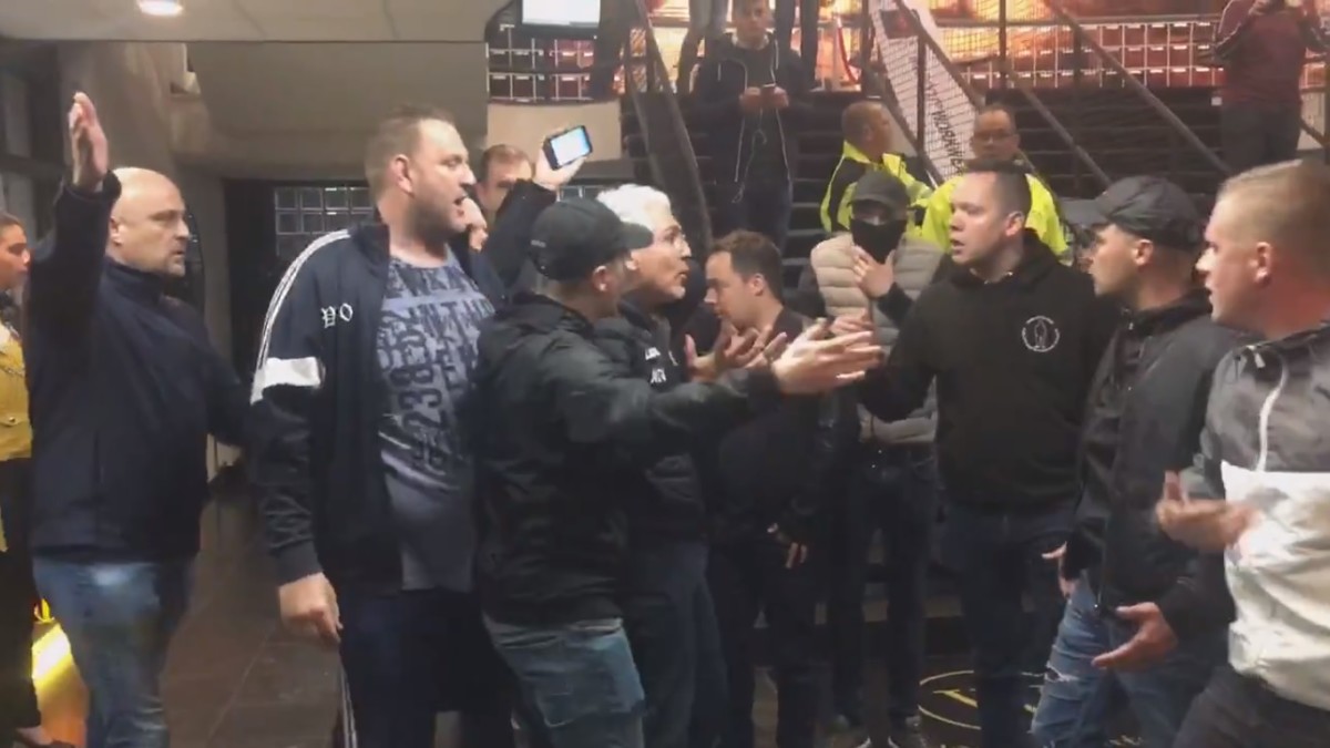 VIDEO – Tifosi olandesi cacciano il proprietario del club dallo stadio