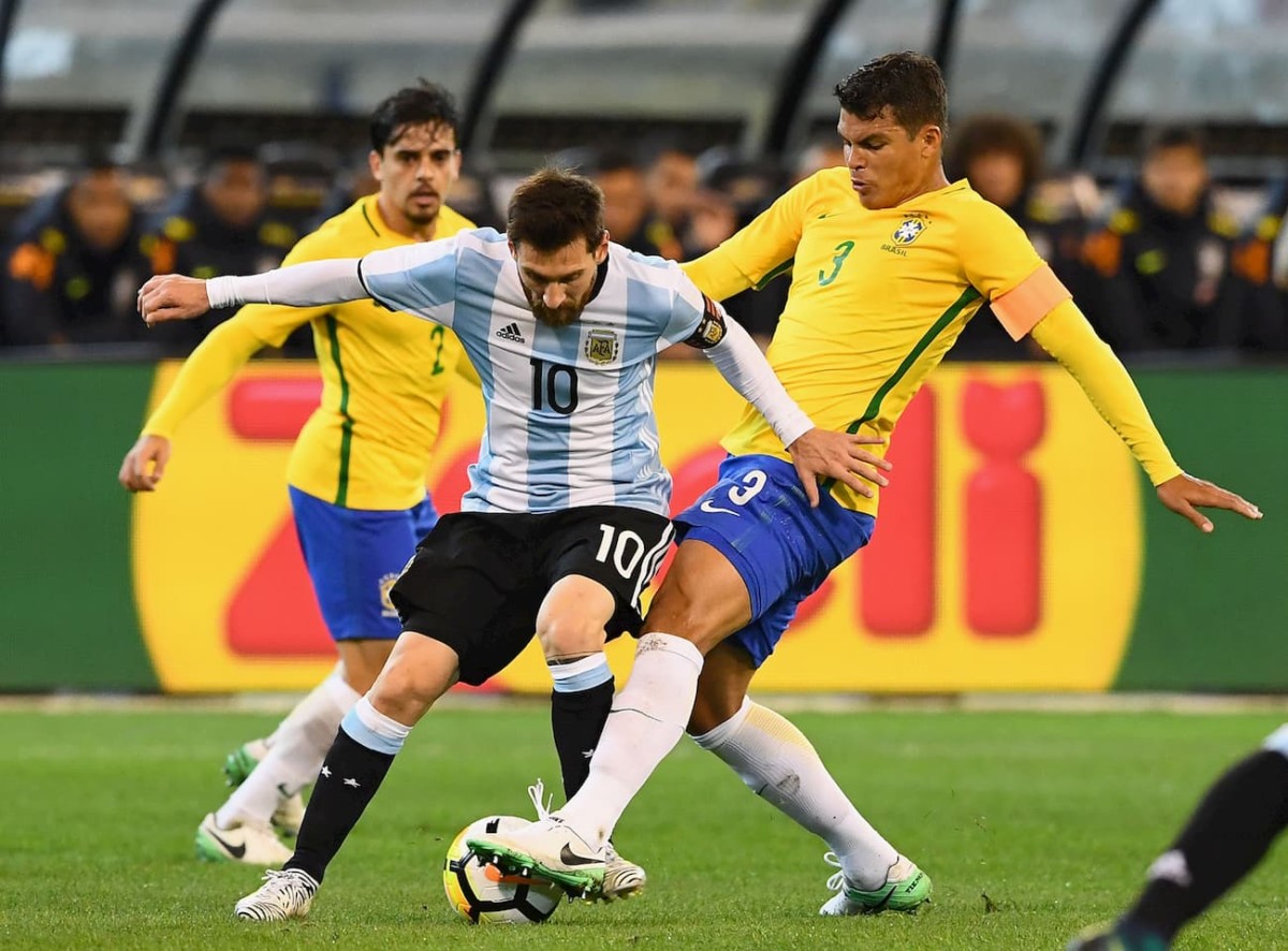 Thiago Silva duro contro il 10 argentino: “Messi fa sempre questo”