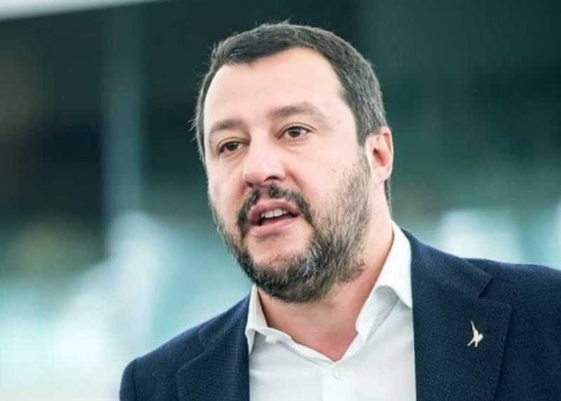 Salvini replica a Feltri: “Meridionali inferiori? A me sembra una cazzata”