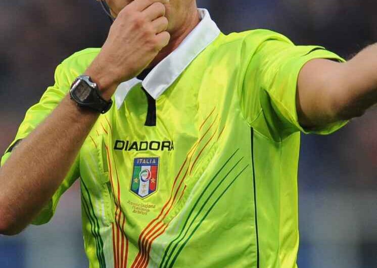 Bologna-Napoli, deciso l’arbitro che dirigerà la sfida. Tutte le designazioni