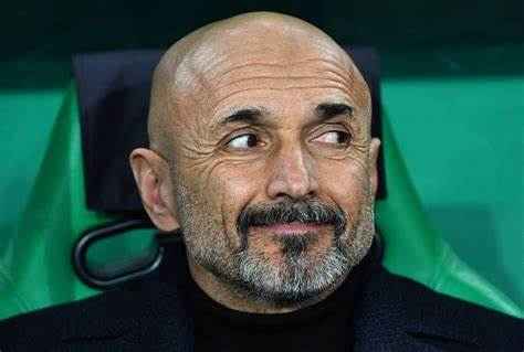 I quotidiani elogiano Spalletti: “Anche in 10 la squadra rimane compatta, è già il suo Napoli”