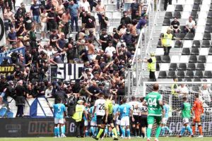 Spezia Napoli, accuse ai tifosi azzurri per lo stadio vandalizzato