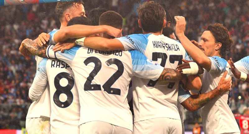 Napoli celebrato dalla UEFA, adesso c’è un record da battere