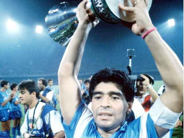 Napoli, Stadio Maradona: alle 13:30 ci sarà l’omaggio a Diego