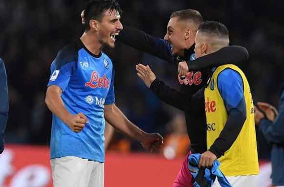 Alvino: “Solo l’Italia non celebra il Napoli, ne parlano tutti”