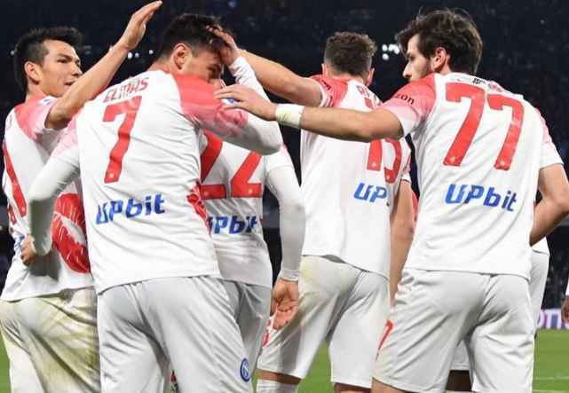 Eintracht Francoforte, Glasner: “Napoli vincerà lo Scudetto”